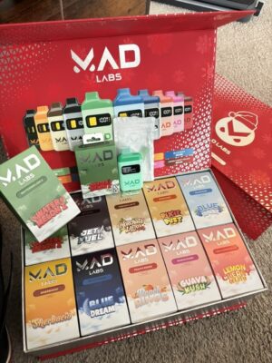 mad labs 2g christmas disposable